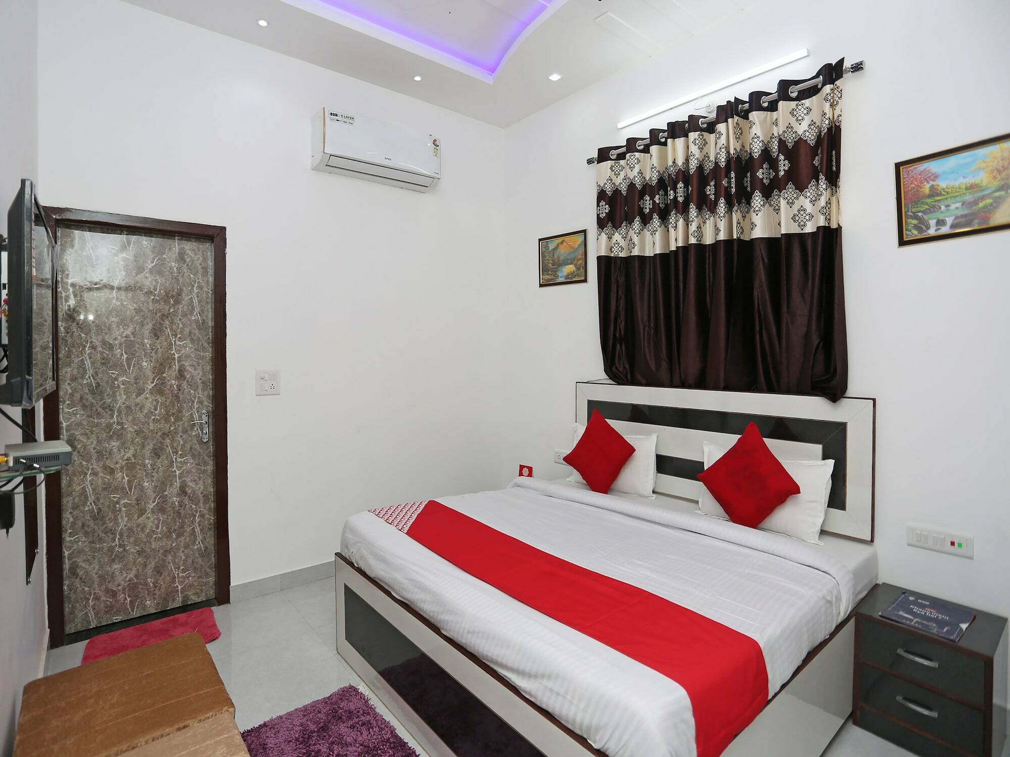 Hotel Rest Palace Agra  Extérieur photo