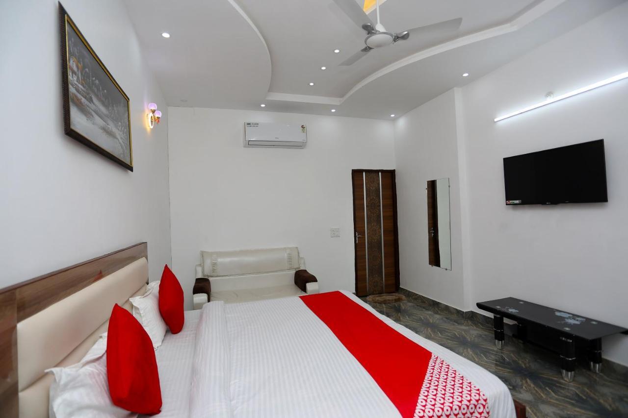 Hotel Rest Palace Agra  Extérieur photo